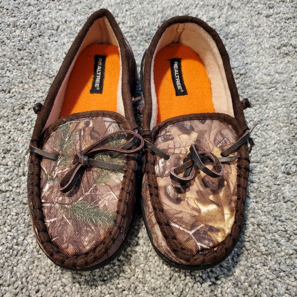 Bedroom slippers